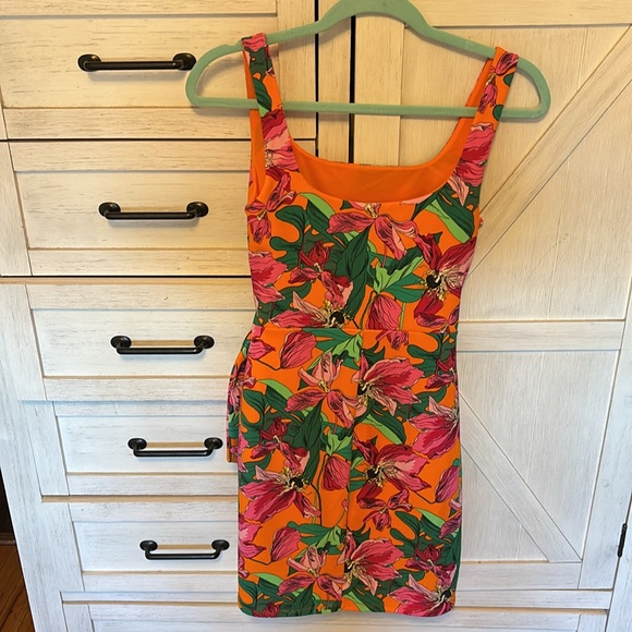 Express floral wrap dress - Picture 3 of 7